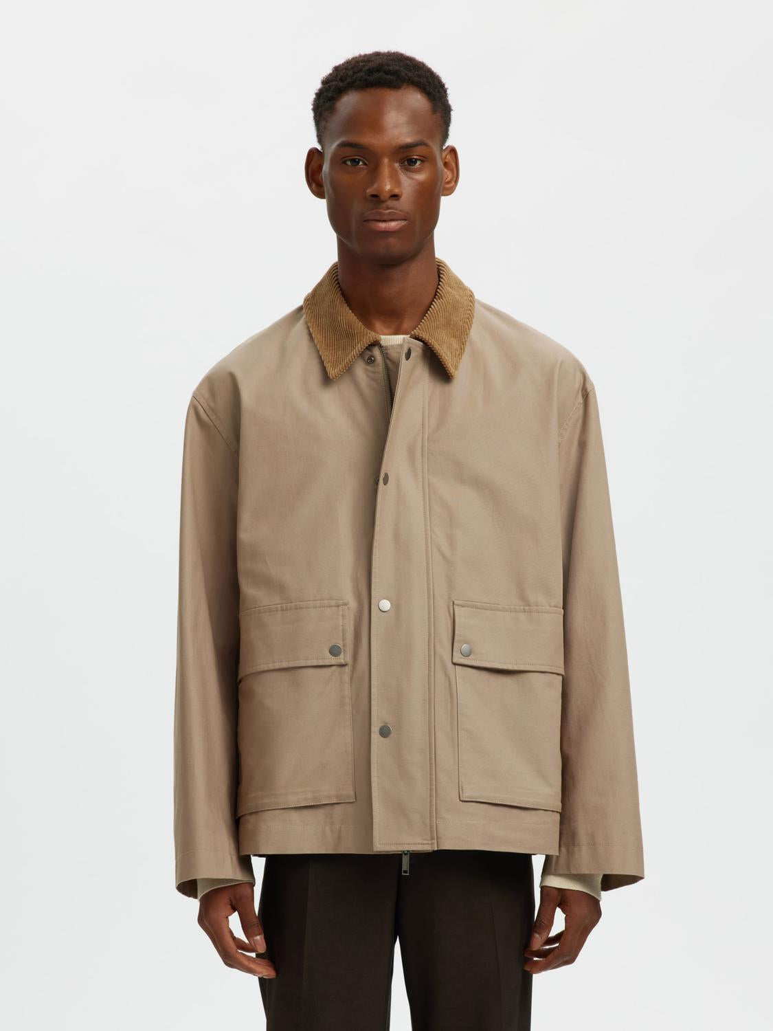 model_shot-front